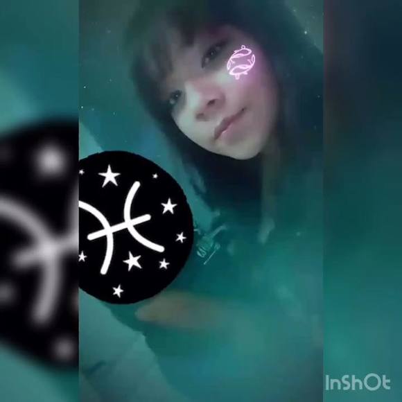 Meet your Posher, Gloria - Picture 1 of 1